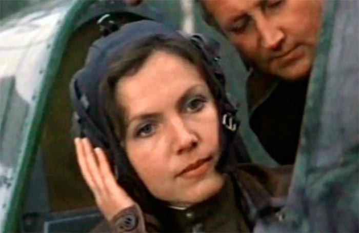 Кадр из фильма Букет фиалок кадр Букет фиалок 2