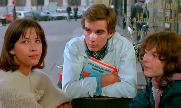 Фильм «Бум 2» (1982) - сюжет, актеры и роли, кадры из фильма