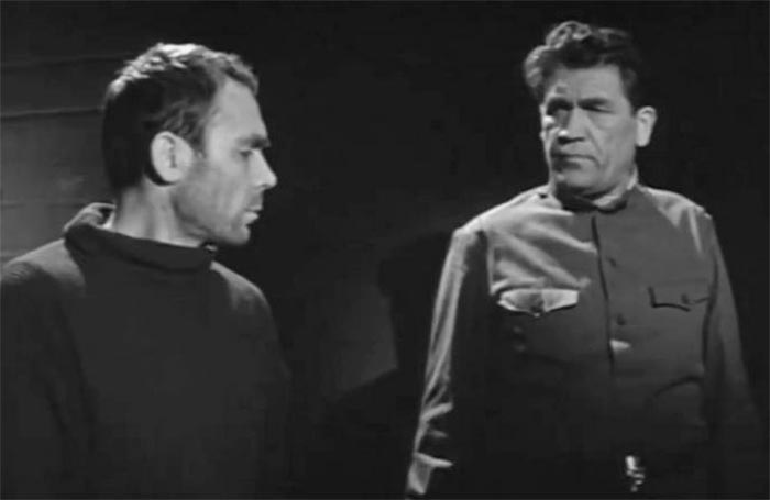 Кадр из фильма Человек без паспорта кадр Человек без паспорта 5