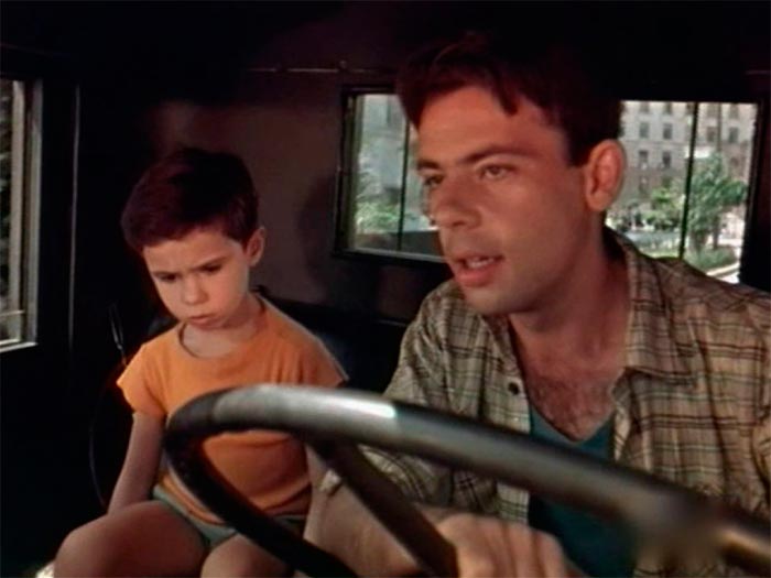 Кадр из фильма Человек идёт за солнцем кадр Человек идёт за солнцем 4