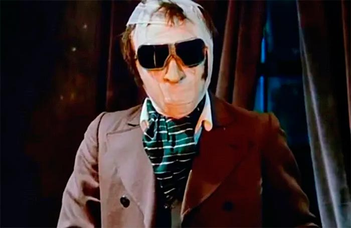 Кадр из фильма Человек-невидимка кадр Человек-невидимка 7