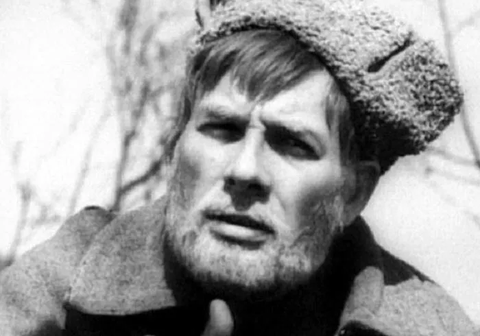 кадр фильм Человек с ружьем 12