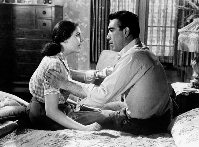 кадр Черная орхидея 4