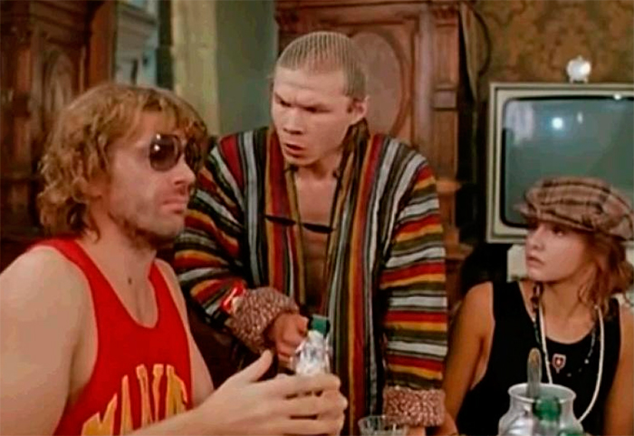 Кадр из фильма Чёрная роза – эмблема печали, красная роза – эмблема любви кадр Чёрная роза – эмблема печали, красная роза – эмблема любви 4