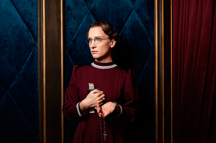 кадр Чёрный шёлк 4