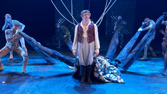 Кадр из фильма Чьё сердце бьётся громче кадр Чьё сердце бьётся громче 4