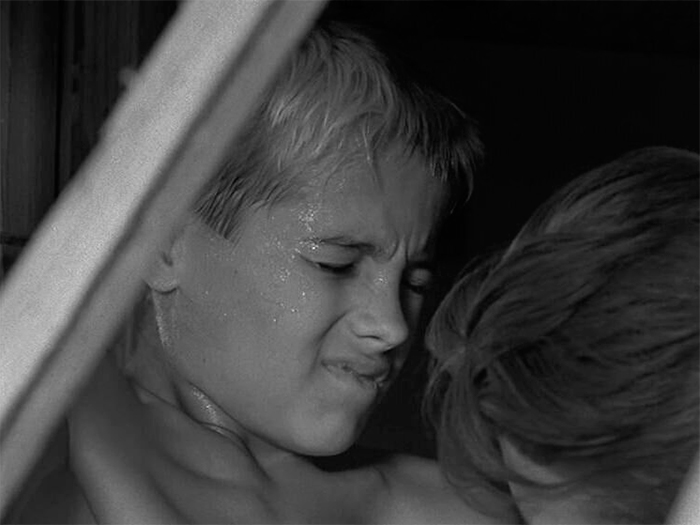 кадр Чужая белая и рябой 4