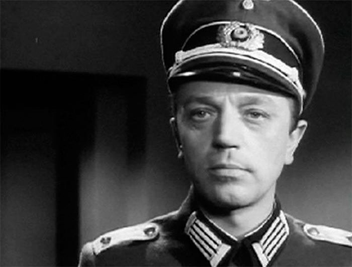 Кадр из фильма Циклон начнётся ночью кадр Циклон начнётся ночью 2