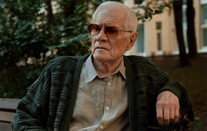 кадр Дедушка без адреса 9