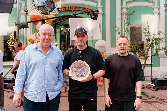 Кадр из сериала День семьи кадр День семьи 3