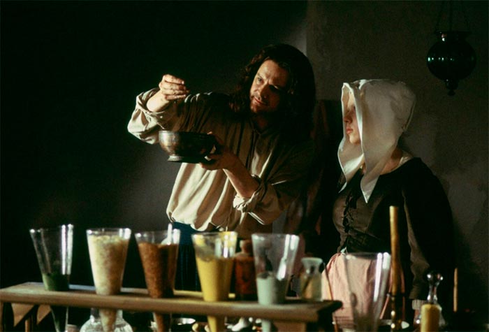 Кадр из фильма Девушка с жемчужной серёжкой кадр Девушка с жемчужной серёжкой 10