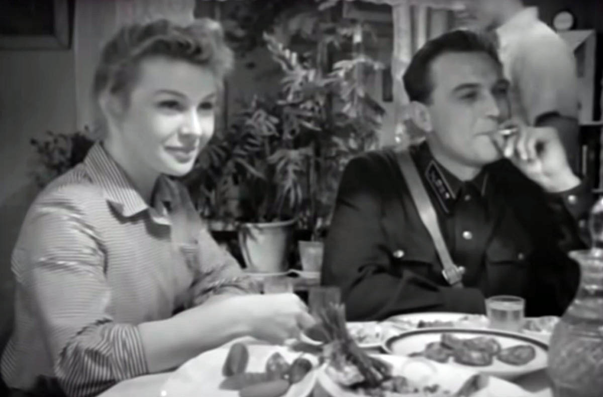 Фильм «Дом, в котором я живу» (1957) - сюжет, актеры и роли, кадры из ...