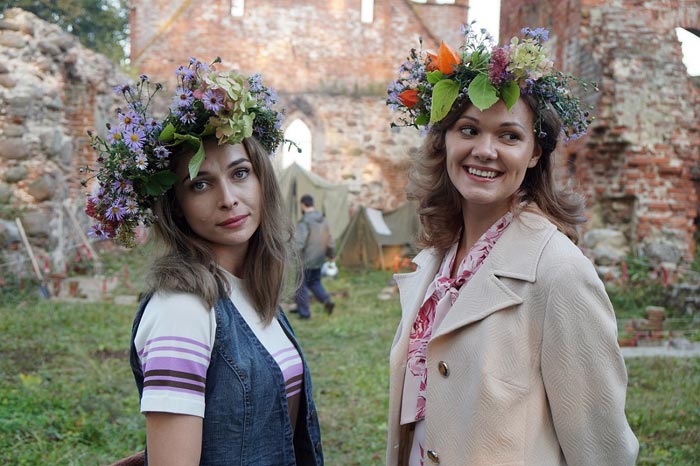 Кадр из фильма Два силуэта на закате солнца кадр Два силуэта на закате солнца 2