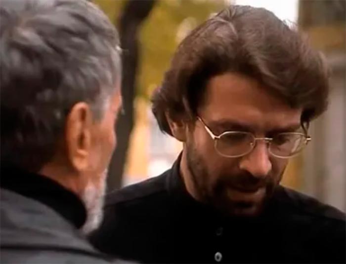 Кадр из фильма Две луны, три солнца кадр Две луны, три солнца 8