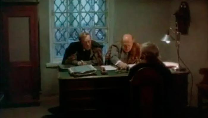 Кадр из фильма Две строчки мелким шрифтом кадр Две строчки мелким шрифтом 10