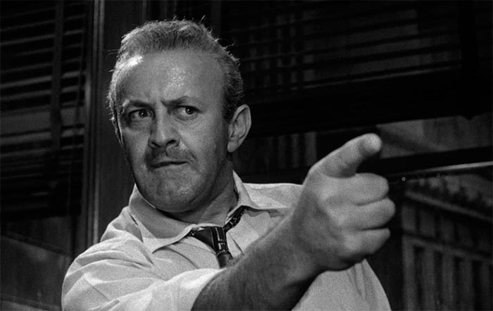 кадр 12 разгневанных мужчин 4