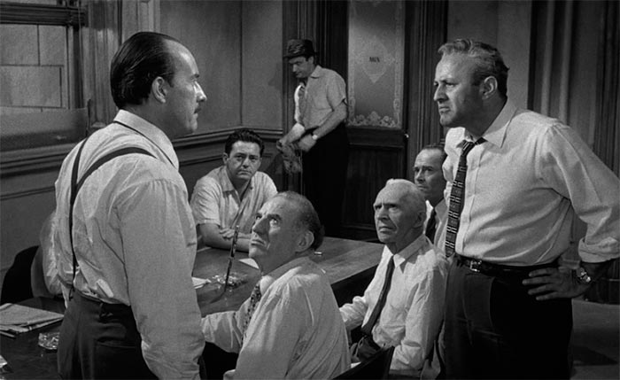 кадр 12 разгневанных мужчин 6