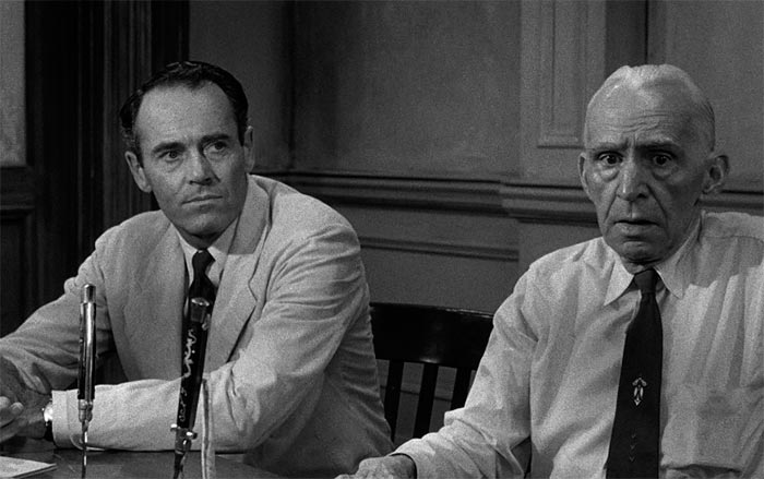 кадр 12 разгневанных мужчин 9