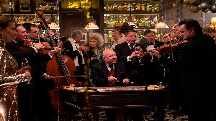 Кадр из фильма Дворец кадр Дворец 9