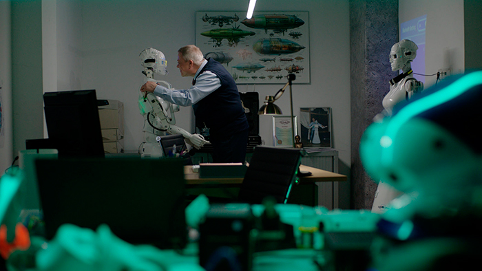 кадр Эффект компассии 11