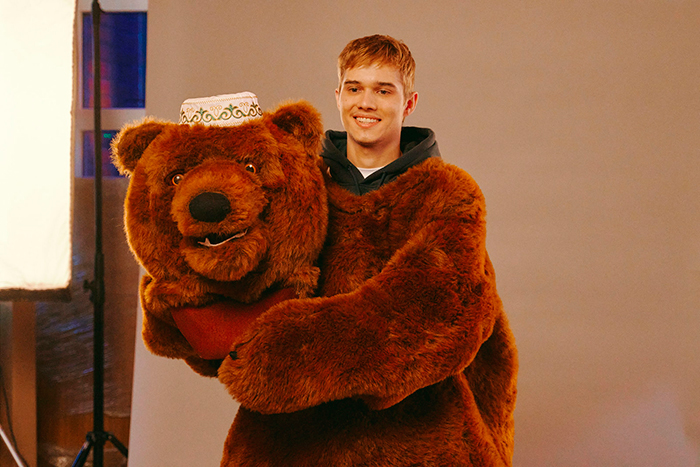 Кадр из фильма Ёлки 12 кадр Ёлки 12 2