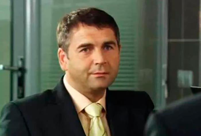 кадр Эта женщина ко мне 4