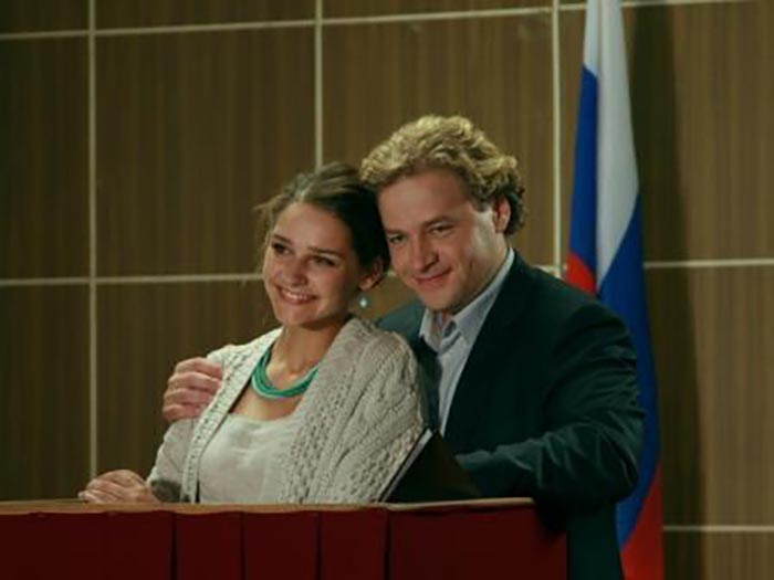 кадр Эта женщина ко мне 6