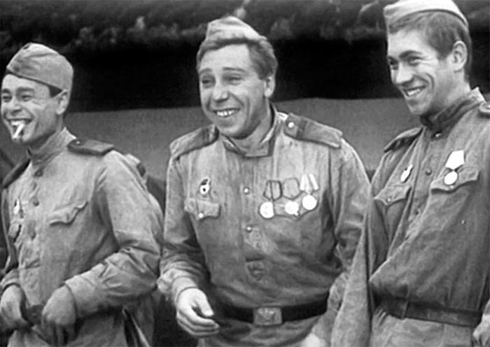 Фильм «Годен к нестроевой» (1968) - сюжет, актеры и роли, кадры из фильма