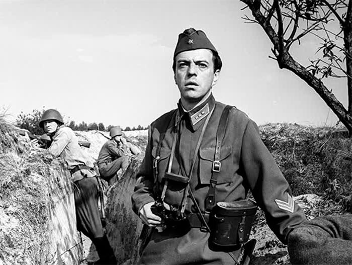 Кадр из фильма Город под липами кадр Город под липами 2