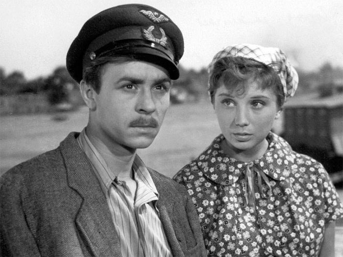 кадр Город зажигает огни 3