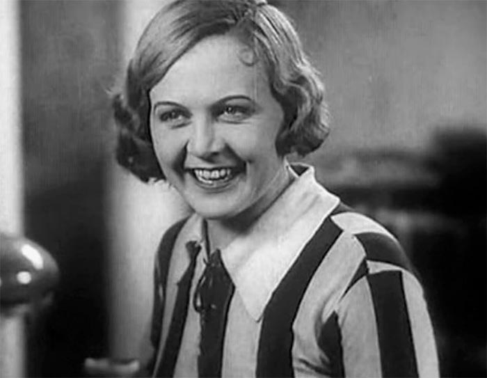 Кадр из фильма Горячие денёчки кадр Горячие денёчки 4