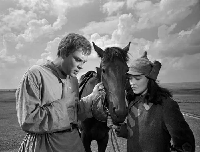 Кадр из фильма Хлеб и розы кадр Хлеб и розы 2