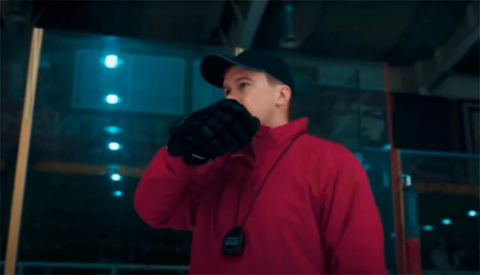 кадр Хоккейные папы 2