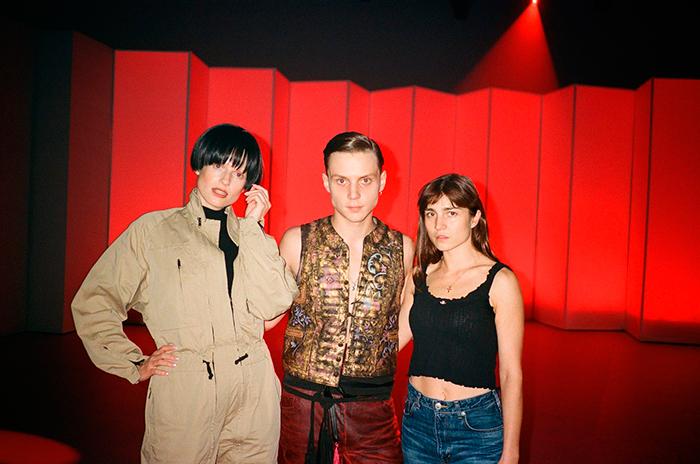 Кадр из фильма Хозяйка Нейросети кадр Хозяйка Нейросети 9