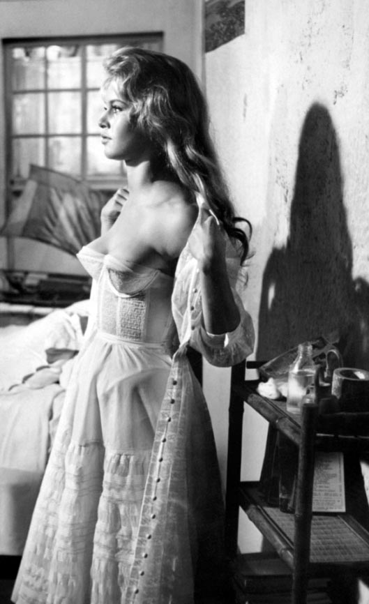 Кадр из фильма И Бог создал женщину кадр И Бог создал женщину 19