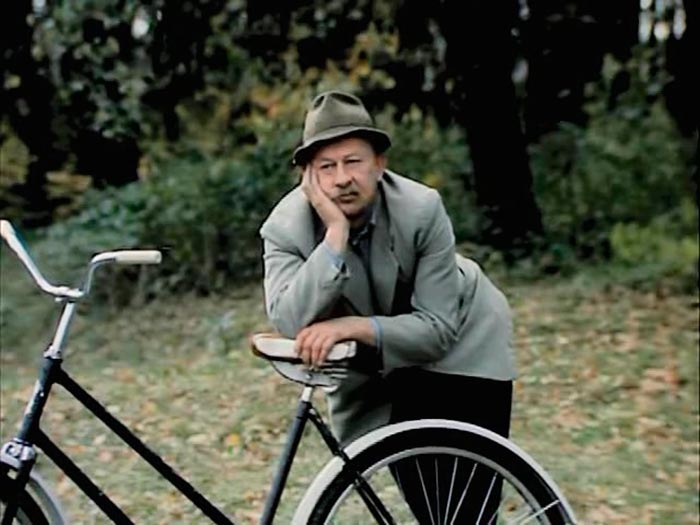 Кадр из фильма И жизнь, и слёзы, и любовь кадр И жизнь, и слёзы, и любовь 4