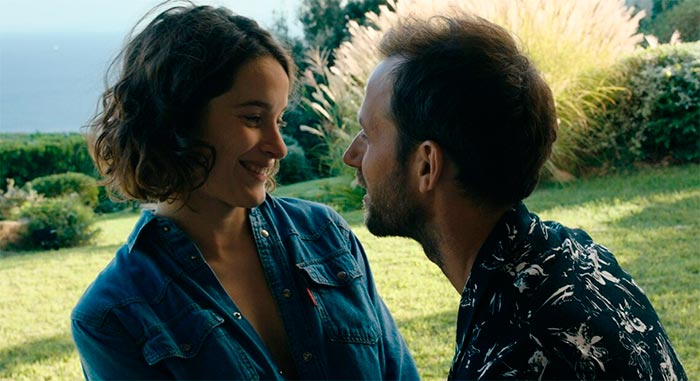 Фильм «Идеальная ложь» (2022) - сюжет, актеры и роли, кадры из фильма