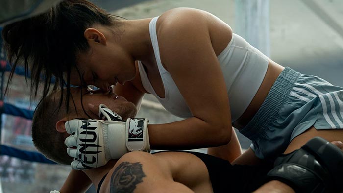 кадр Идеальная зависимость 10