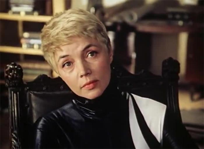 кадр Инопланетянка 4