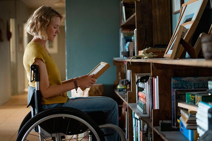 Кадр из фильма История семьи Блум кадр История семьи Блум 6