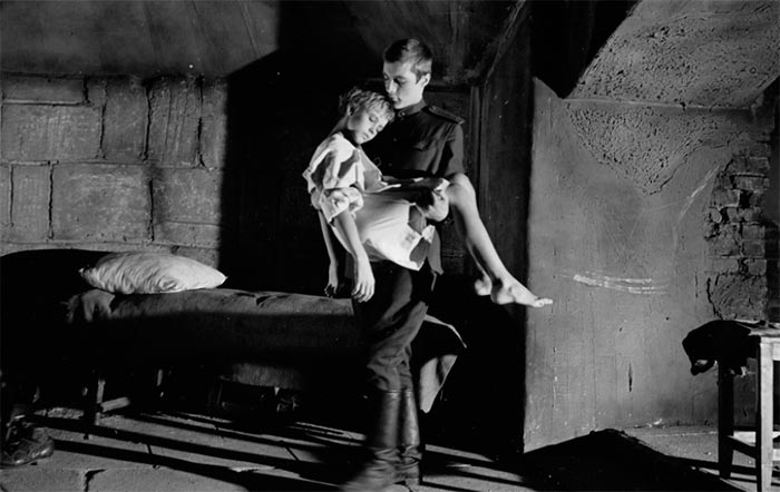 Кадр из фильма Иваново детство кадр Иваново детство 8