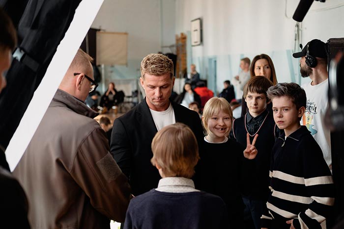 кадр Капитан Крюк 11