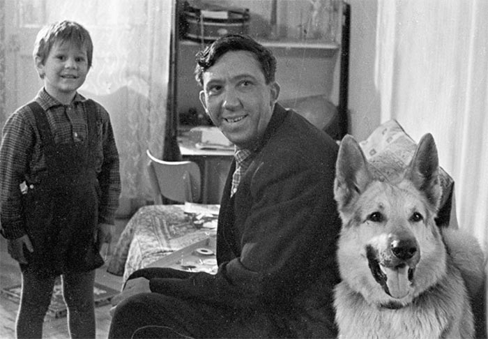 кадр Ко мне, Мухтар! 5