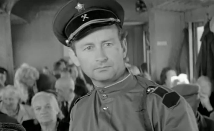 Кадр из фильма Когда дождь и ветер стучат в окно кадр Когда дождь и ветер стучат в окно 4