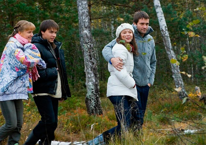 Фильм «Когда зацветёт багульник» (2010) - сюжет, актеры и роли, кадры ...