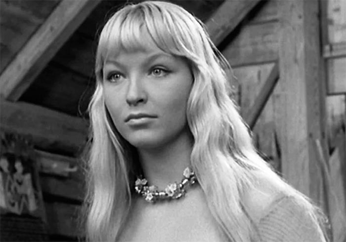 Кадр из фильма Колдунья кадр Колдунья 2