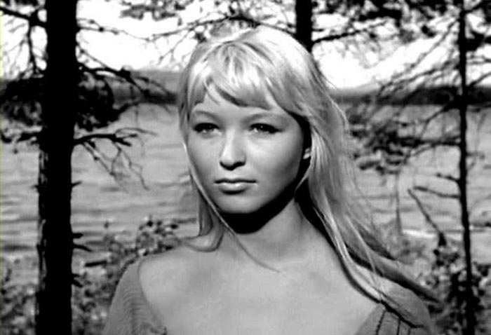 Кадр из фильма Колдунья кадр Колдунья 13