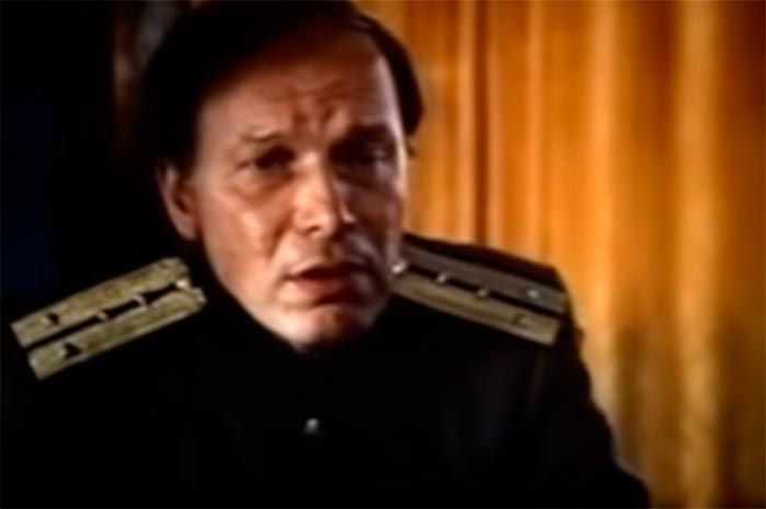 Кадр из фильма Коршуны добычей не делятся кадр Коршуны добычей не делятся 11