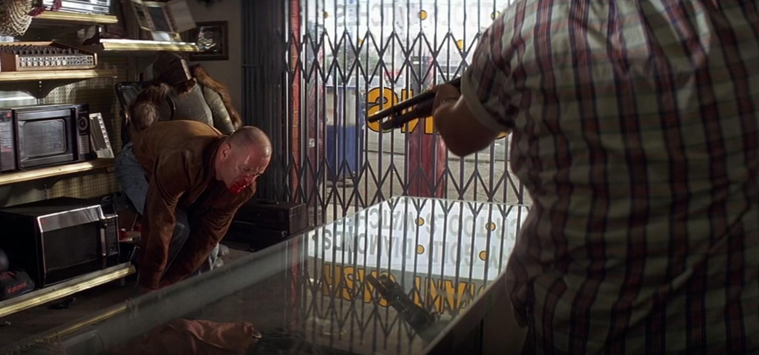 Кадр из фильма Криминальное чтиво кадр Криминальное чтиво 26