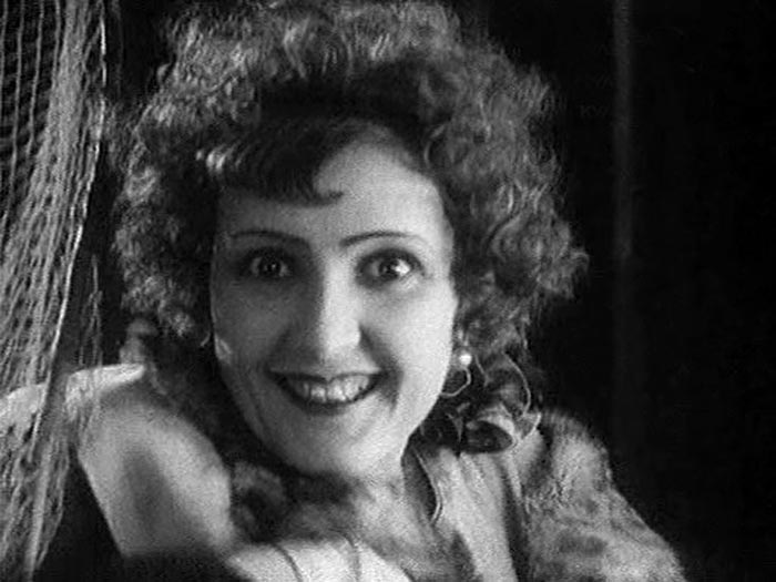 кадр Кукла с миллионами 8